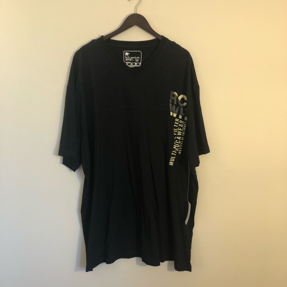 RocaWear V Neck Graphic Tee